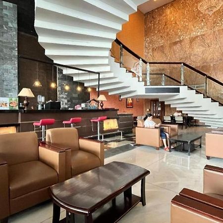 Grand Antares Hotel Medan Exterior foto